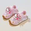 Zapatillas Deportivas para Niñas Verano Malla Transpirable Suela Suave Dibujos Animados Gato Kt Estilo Princesa Casual Zapatillas para Correr para Niños de 6 a 12 Años