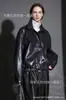 Chaqueta de Piel de Oveja Gris para Mujer, Estilo Corto, Nueva Colección Primavera y Otoño 2026, Chaqueta Biker Holgada Retro, Ropa Exterior Adelgazante y Versátil