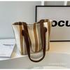 Bolsa de Lona Listrada Fashion para Mulheres 2026 Nova Bolsa Tote Casual de Grande Capacidade Bolsa de Ombro para Estudante Aula Deslocamento