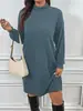 Roupas Femininas Plus Size Outono e Inverno 2025 Novo Vestido Tricô de Cor Sólida com Gola Alta e Manga Longa, Tamanho Extra Grande, Estilo Mid-Length com Ajuste na Cintura