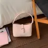 Bolso de Mano Súper Moderno para Oficina para Mujer, Nueva Moda 2026 Bolso Exquisito de Hombro y Axila, Bolso Cruzado Tipo Cubo para Viajes Diarios