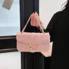 Bolsa de mão personalizada estilo francês para mulheres, bolsa de corrente com padrão de losangos, novo estilo 2026, bolsa de ombro único ou transversal, bolsa quadrada pequena versátil