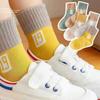 Meias Infantis de Outono e Inverno Novo Estilo Fresco e Doce Meias Femininas em Forma de Coração Estilo Coreano Meias de Cano Médio para Bebês Meninos Meias Confortáveis