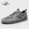 Sapatos esportivos masculinos originais Gongyang, novo modelo de verão, malha respirável, leves, antiderrapantes, para corrida ao ar livre e uso casual para homens