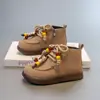 Botas de Cuero para Niños 2025 Otoño Nuevo Estilo Moda para Niñas Versátiles Zapatos Canguro Suela Suave Casual Zapatos tipo Birkenstock para Bebé Niña