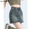 Saia Jeans Curta para Mulheres 2025 Tendência Versátil Nova de Verão Petite Cintura Alta Emagrecedora Linha A Bodycon Meia Saia