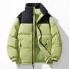 Ropa Exterior de Algodón Nueva de Invierno Transfronteriza para Parejas Masculinas, Ropa Exterior de Algodón con Combinación de Colores Contrastantes, Ropa Exterior Cálida de Moda con Cuello Alto y Estampado de Logo al por Mayor