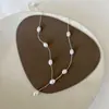 Colar de Pérolas em Camadas para Mulheres, Toque de Luxo Leve e Sofisticado, Corrente Longa para Suéter, Acessório em Camadas, Corrente para Clavícula