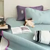 2026 Nuevo Estilo Seda de Leche Seda de Hielo Rayado Esterilla Refrigerante 90*200cm Juego de Dos Piezas (Una Funda de Almohada Aleatoria)