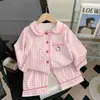 Pijama feminino para primavera e outono, novo pijama infantil de algodão nuvem com mangas compridas, conjunto de roupa de casa tipo cardigã de desenho animado super fofo