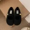 Sapatos peludos cinza estilo retrô para noite para mulheres, calçados de inverno para uso externo, sapatos Mary Jane de bico redondo com aumento interno de altura e solas grossas, estilo Birkenstock