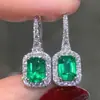 Huitan Pendientes Europeos y Americanos Transfronterizos Explosiones Piedra Brillante Pendientes de Moda Banquete Pendientes Elegantes Grado Alto Circonio Incrustado Estilo de Boda