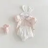 Conjunto de Camisa e Calça Cartoon para Bebês e Crianças Pequenas, Novo Estilo de Verão com Gola Reversível, Macacão com Abertura na Entreperna Conjunto de Duas Peças