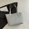 Bolsa Tote Fashion e Simples 2025 Verão Nova Retro para o Dia a Dia Bolsa de Ombro Estilo Coreano Tendência Grande Capacidade Bolsa de Mão para Mulheres