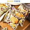 Biscoitos Sanduíche Sabor Amendoim Avelã Chocolate Estilo Russo Lanches Produtos de Ano Novo