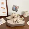 Zapatillas Deportivas Gruesas de Entrenamiento Alemán para Niños, Cuero para Mujer, Otoño 2025, Nuevo Estilo Coreano de Nicho, Zapatos Blancos Deportivos de Media Caña para Estudiantes