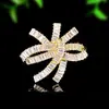 Direto do fabricante: broche de fogos de artifício totalmente cravejado de diamantes, pin de flor explosiva de zircônia cúbica em formato de losango, um acessório de alta qualidade para ternos e casacos