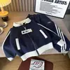 Conjunto de Ropa para Niños Primavera y Otoño 2026 Nueva Sudadera Infantil para Niños Otoño Regreso a Clases Moderno Elegante Deportivo Conjunto de Dos Piezas