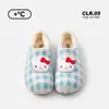 Zapatos de mujer con forro de peluche de Hello Kitty, impermeables, antideslizantes, cálidas pantuflas de algodón para otoño e invierno, zapatos cerrados de algodón con peluche