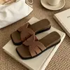 Sandálias Rasteirinhas Vazadas Estilo Retrô Tecidas Moda Praia Outdoor Aumentam a Altura Confortáveis para Uso Prolongado Chinelos de Nicho Feminino Verão