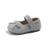 Mocassins de Lã Franceses para Meninas 2026 Outono/Inverno Novidades Sapatos Peludos Cinza para Crianças Sola Plana Laço Pequenos Sapatos de Couro