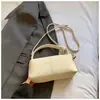Bolso de Mano de Nicho Estilo Coreano para Mujer 2025 Nuevo Modelo de Invierno Bolso de Hombro de Moda de Gama Alta Bolso Cruzado Versátil para el Trabajo