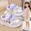 Nuevos Zapatos Blancos para Niños Otoño 2026 Tenis Kitty para Niñas Zapatos Casuales de Cuero con Lazo Suela Suave Zapatos para Niños