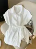 Camisa feminina azul de manga curta com amarração na cintura, estilo francês, novo modelo de verão 2026, camisa elegante e chique A11725