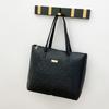 Bolso tote de gran capacidad con relieve de diamante 2023 nuevo moda moderno fresco color sólido decoración de lentejuelas bolso de hombro