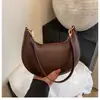Nova Bolsa de Ombro Meia-Lua Simples e Estilosa Outono 2026, Versátil de Ombro Único, Bolsa Feminina da Moda de Alta Qualidade