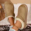 Novos sapatos de algodão slip-on sem calcanhar, de sola grossa, tamanho grande, para mulheres, botas de neve curtas quentes de inverno com fivela