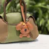 Nova Série Miu Bolsa Pingente Cachorro de Pelúcia Cacheado Couro PU Pingente Fofo de Chaveiro de Cachorro Pingente de Couro