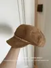 Nuevo gorro boina de gamuza con hebilla metálica para otoño de 2026, nueva gorra de estilo newsboy versátil y moderna para mujer de otoño e invierno