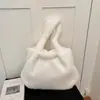 Estilo preguiçoso bolsa de grande capacidade para o dia a dia outono e inverno pelúcia estudante bolsa transversal ins cor sólida bolsa peluda bolsa de ombro único mulheres