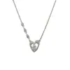 Moda de Nicho Diseño Minimalista Collar de Corazón con Circonita Exquisito Lujo Ligero Diseño Versátil Cadena para Clavícula Súper Brillante para Mujeres