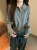 Suéter tejido de punto para mujer con cuello tipo polo de estilo coreano, corte relajado, nueva colección otoño/invierno, capa base simple y casual, top interior de corte holgado.