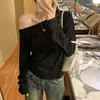 Sacude el temperamento de una generación con hilo de algodón otoño-invierno con camiseta de manga larga y cuello oblicuo descubierto para mujer