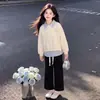 Conjunto de duas peças da moda 2026 para meninas: moletom casual de manga longa estilo coreano e calça de perna larga lisa única