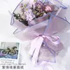 Papel mate línea amor fábrica venta directa al por mayor papel de regalo impermeable con flores papel para envolver ramos de flores materiales