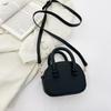 Bolso Pequeño de Estilo Occidental para Mujer 2024 Nuevo Verano Popular Combinable Bolso Cruzado Bolso Bowling Portátil de Moda