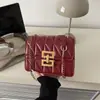 Bolso de hombro único de alta costura estilo coreano, nuevo modelo primavera 2026, elegante y relajado, bolso pequeño cuadrado de color liso para llevar debajo del brazo