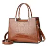 Bolsa de Maternidade Atraente Mais Fácil de Combinar Nova Moda Verão 2025 Bolsa de Mão Popular para Mulheres de Meia-Idade Bolsa de Ombro Transversal