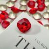 Decoración de Uñas Diamante rojo brillante fondo puntiagudo diamante con forma especial Súper Brillante Año Nuevo rojo boda nupcial uña corazón torcido diamante gordo cuadrado decoración de uñas