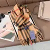 Bufanda de Lujo Británica Clásica Imitación Cachemir Australiano a Cuadros con Tacto de Alta Gama, Bufanda Cálida Vintage de Otoño e Invierno para Pareja