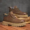 Botas de trabajo casuales para hombre estilo británico, nuevas de otoño, botas de media caña antideslizantes y resistentes al desgaste para exteriores para hombre