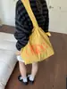 Bolsa Tote de Letras Estilo Coreano Nicho para Mulheres 2026 Nova Grande Capacidade Bolsa de Ombro para Estudante, Aula e Trabalho