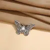 2025 Nuevo Broche de Mariposa Rayada Personalidad de Alta Gama Exquisito Lujo Ligero Versátil Broche Hebilla de Pin Anti-Exposición