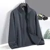 Jaqueta de fleece transfronteiriça para homens, projetada para uso ao ar livre, proporcionando calor, proteção contra o vento e um visual estiloso e casual. Disponível em tamanhos grandes com gola alta e forro de fleece