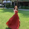 Ropa de Mujer 2026 Verano Nuevo Estilo Francés de Resort Vestido de Tirantes Rojo Isla Playa