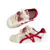Zapatillas blancas de malla transpirable con lazo, estilo niche para estudiantes, modelo nuevo de verano 2026, zapatos deportivos casuales de suela blanda